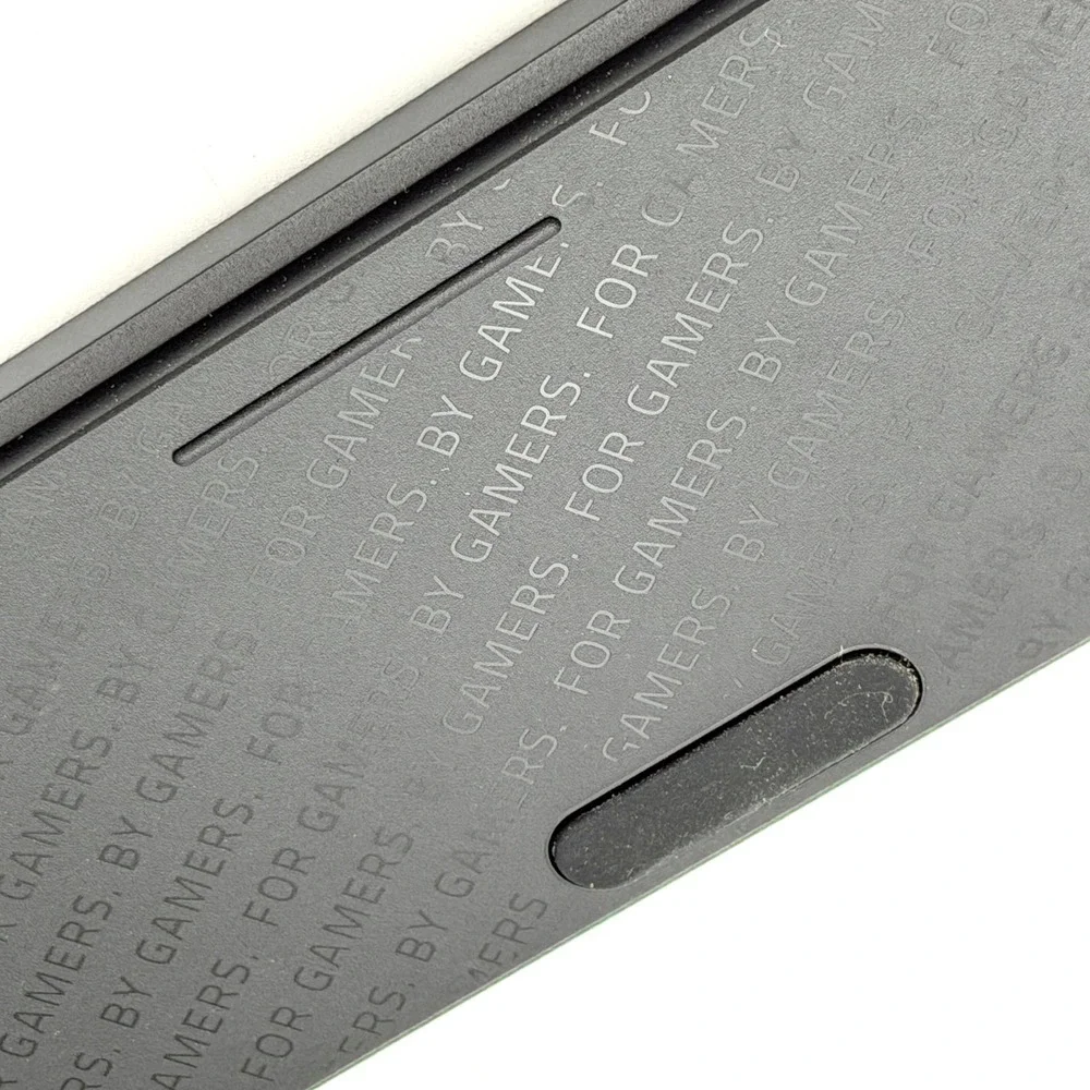 Razer Ergonomic Wrist Rest for Full-sized Keyboards Black Leatherette Cushion